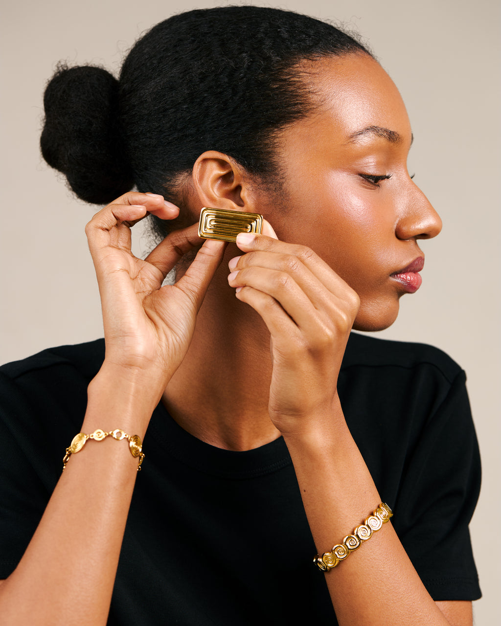 Aila Earrings - Gold