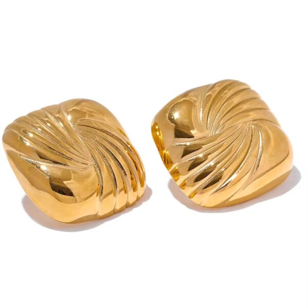 Lauri Earrings